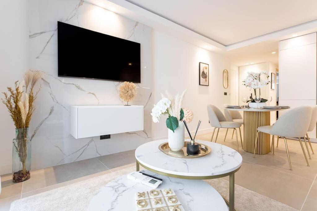 Apartamento Magnifique 5 Stars - Parking - Terrasse - 3 Mins De La Croisette - Palais Royal By Halldis Cannes