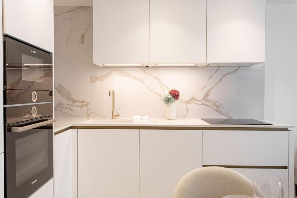 Magnifique 5 Stars - Parking - Terrasse - 3 Mins De La Croisette - Palais Royal By Halldis Cannes